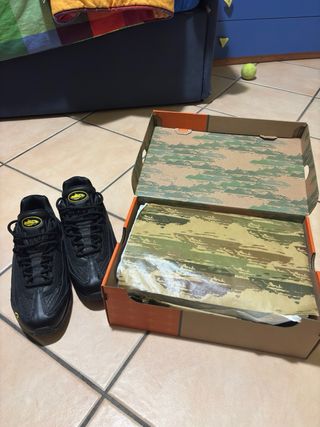 Nuove Nike Air Max 95 x Corteiz “Honey Blacks”