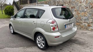 Impecable Toyota Corolla Verso 7 plazas 136cv