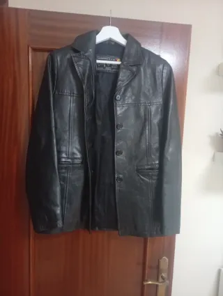 Chaqueta de piel negra talla M