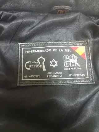 Chaqueta de piel negra talla M