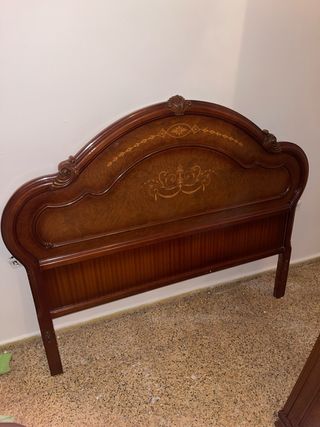 Cabecero de madera para cama de matrimonio