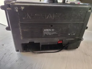 Radio Multibanda Intron con Cassette