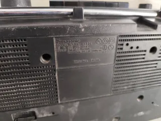 Radio Multibanda Intron con Cassette
