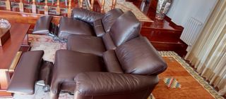Sofá de piel chocolate impecable