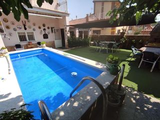 Chalet en venta en Terra Nostra en Montcada i Reixac