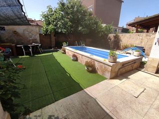 Chalet en venta en Terra Nostra en Montcada i Reixac