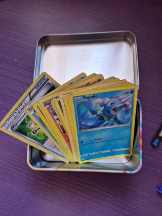 Caja Metálica Pokémon Evolving Skies