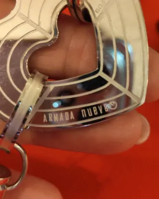 Portachiavi a forma di cuore metallico