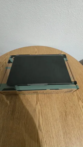 MSI Cyborg 15 RTX 4060 / i7 / 32GB RAM (Impecable)