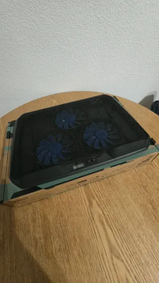 MSI Cyborg 15 RTX 4060 / i7 / 32GB RAM (Impecable)