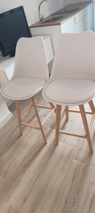 Sgabelli alti/banco per bar, design bianco