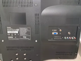 LCD TV color Toshiba 32"