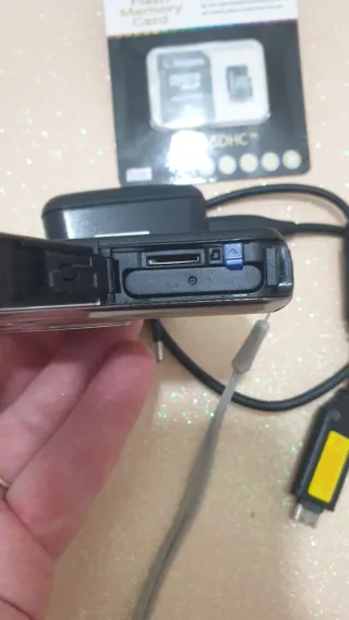 Samsung PL120 Fotocamera Digitale 16GB