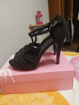 Sandalias tacón negras adornos strass T40