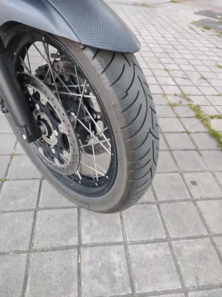 Suzuki V-Strom 650 XT Negra/Gris