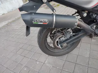 Suzuki V-Strom 650 XT Negra/Gris