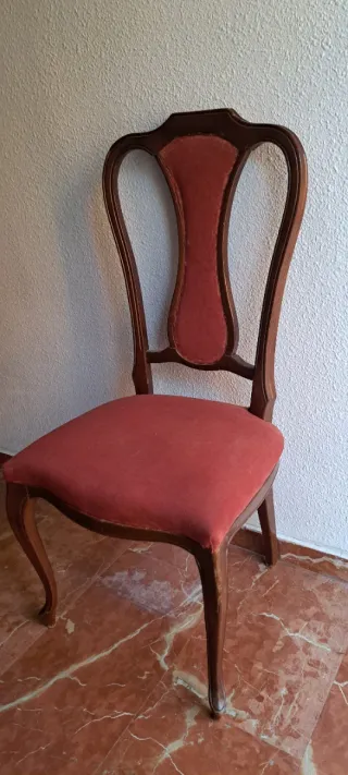 Silla Clásica Madera y Terciopelo Rojo