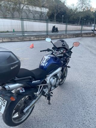 Yamaha FZ6 S1 600cc - Piezas / Averiada