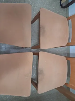 Mesa comedor y 4 sillas madera