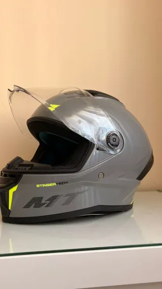 Casco Integral MT-Helmets Stinger Tech Talla S