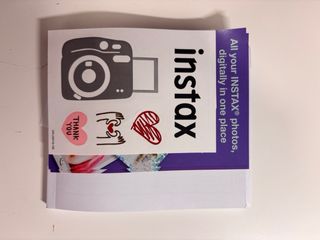 Cámara Instax Mini 11 Morada Fujifilm