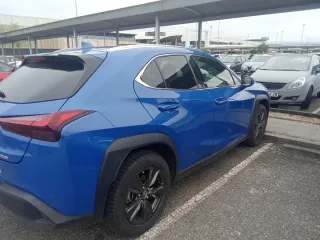 Lexus UX 250h