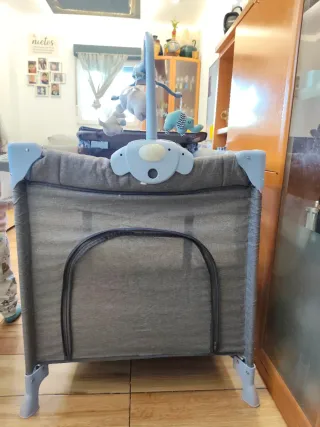 Cuna de viaje para bebé gris Kinberlikraft