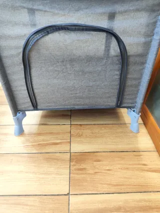 Cuna de viaje para bebé gris Kinberlikraft