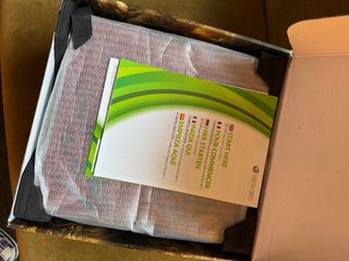 Consola Xbox 360 Slim Gears of War 3 Edizione Limitata