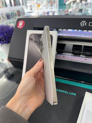 iPhone 16 Pro Max 256GB semi nuevo