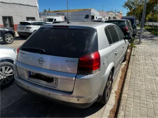 Opel Vectra 2005 (2) por 1000€