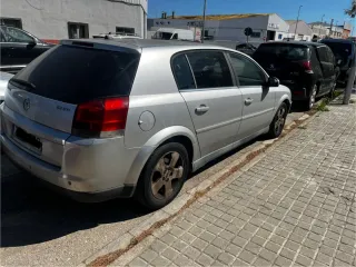 Opel Vectra 2005 (2) por 1000€