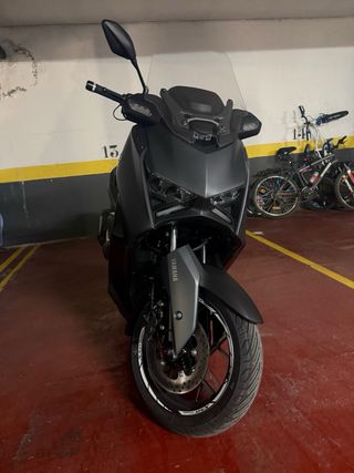 Yamaha XMAX 300 Tech Max 2026