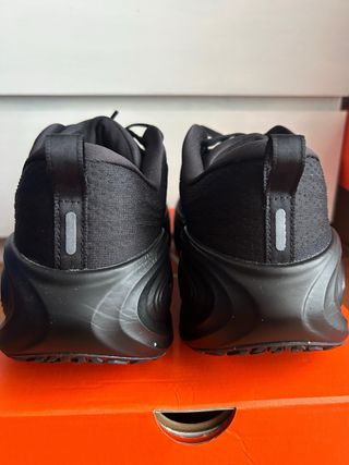 Nike Vomero Plus Negro