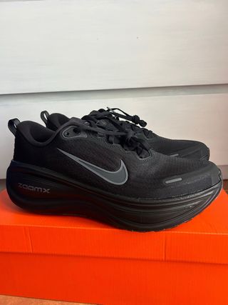 Nike Vomero Plus Negro