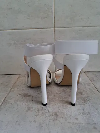 Sandali bianchi eleganti tg 35