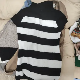 Ropa mujer Talla S/M diferentes prendas