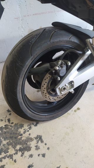 Suzuki GSR 600 - 21.802 Km