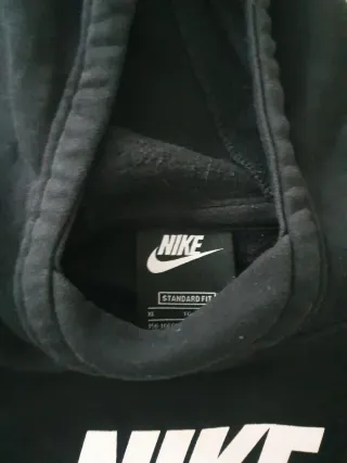 Sudadera Nike Negra con Logo