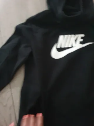 Sudadera Nike Negra con Logo