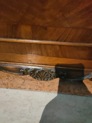 Bar antiguo marquetería singular