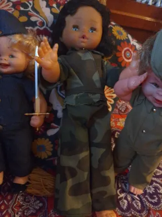 Lote Muñecas Antiguas Militares tres muñecas ofert