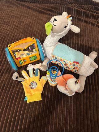Lote Juguetes Bebé: Peluche Llama, Guante, Coche