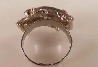 Anillo Diseño Bonito con Piedras Rosas