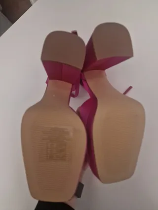 Zapatos de tacón rosa Primark talla 39