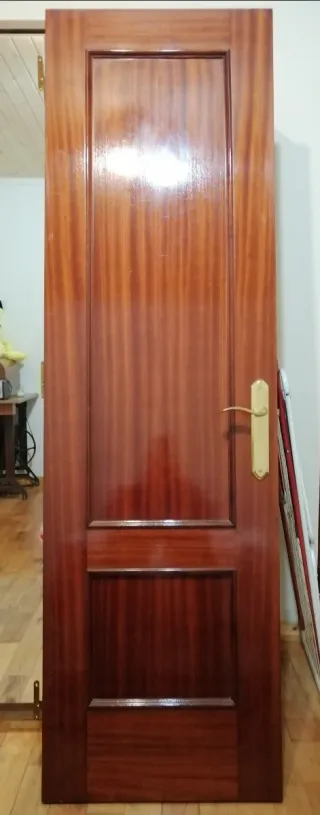 Puerta interior madera 200x60 cm. REBAJADA! CHOLLO