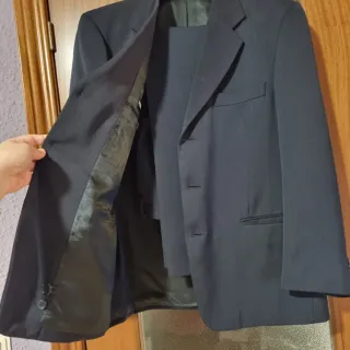 Traje de hombre negro