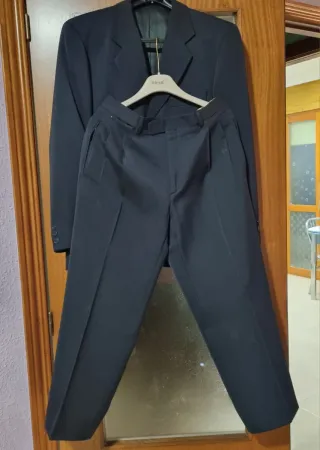 Traje de hombre negro