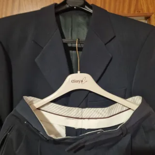 Traje de hombre negro
