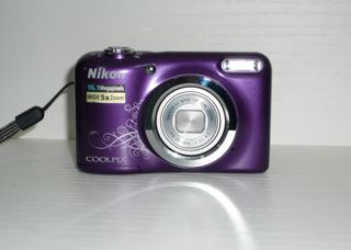 Cámara Nikon Coolpix A10 Morada 16MP